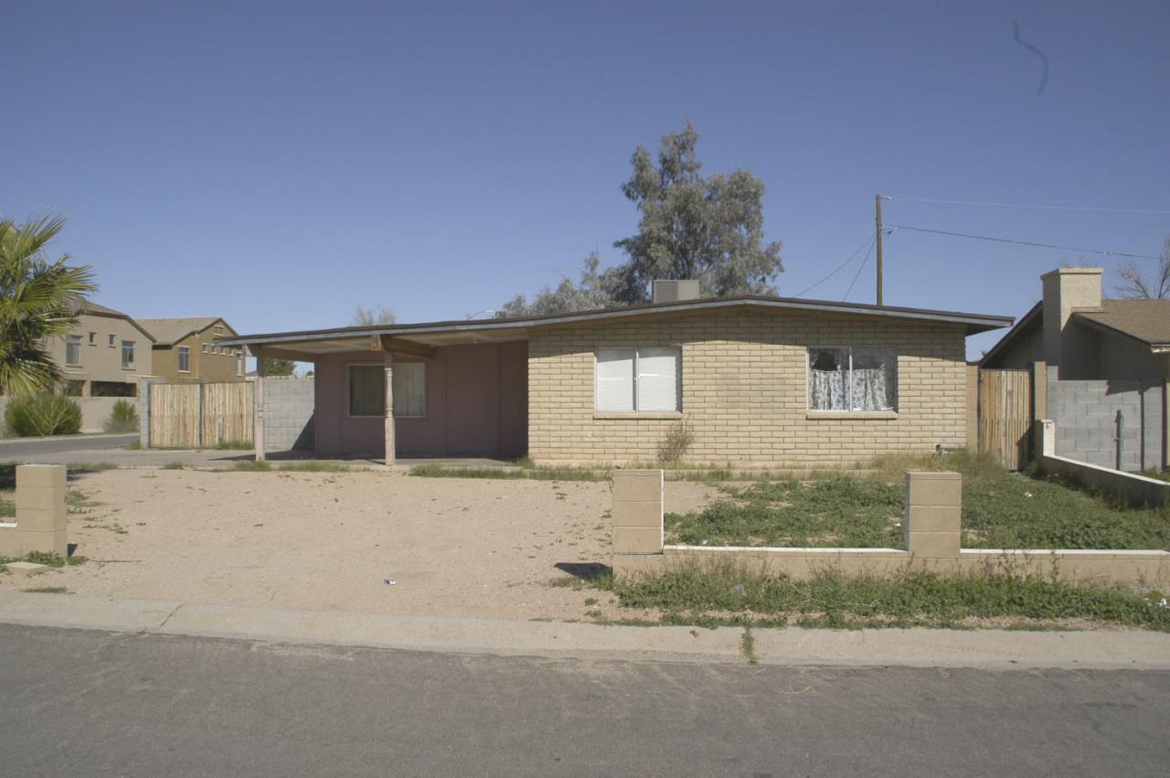 2502 E Anderson Dr., Phoenix, AZ 85032