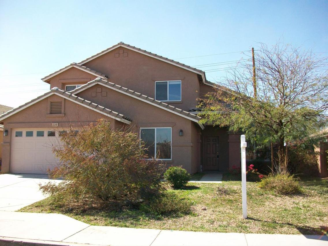 2016 S 66th Ln., Phoenix, AZ 85043