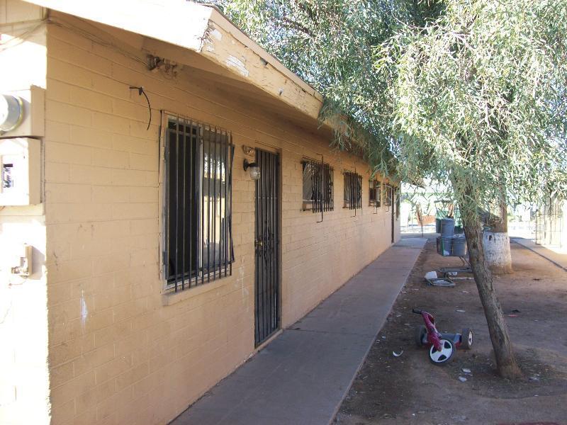 2331 E Pueblo Ave., Phoenix, AZ 85040