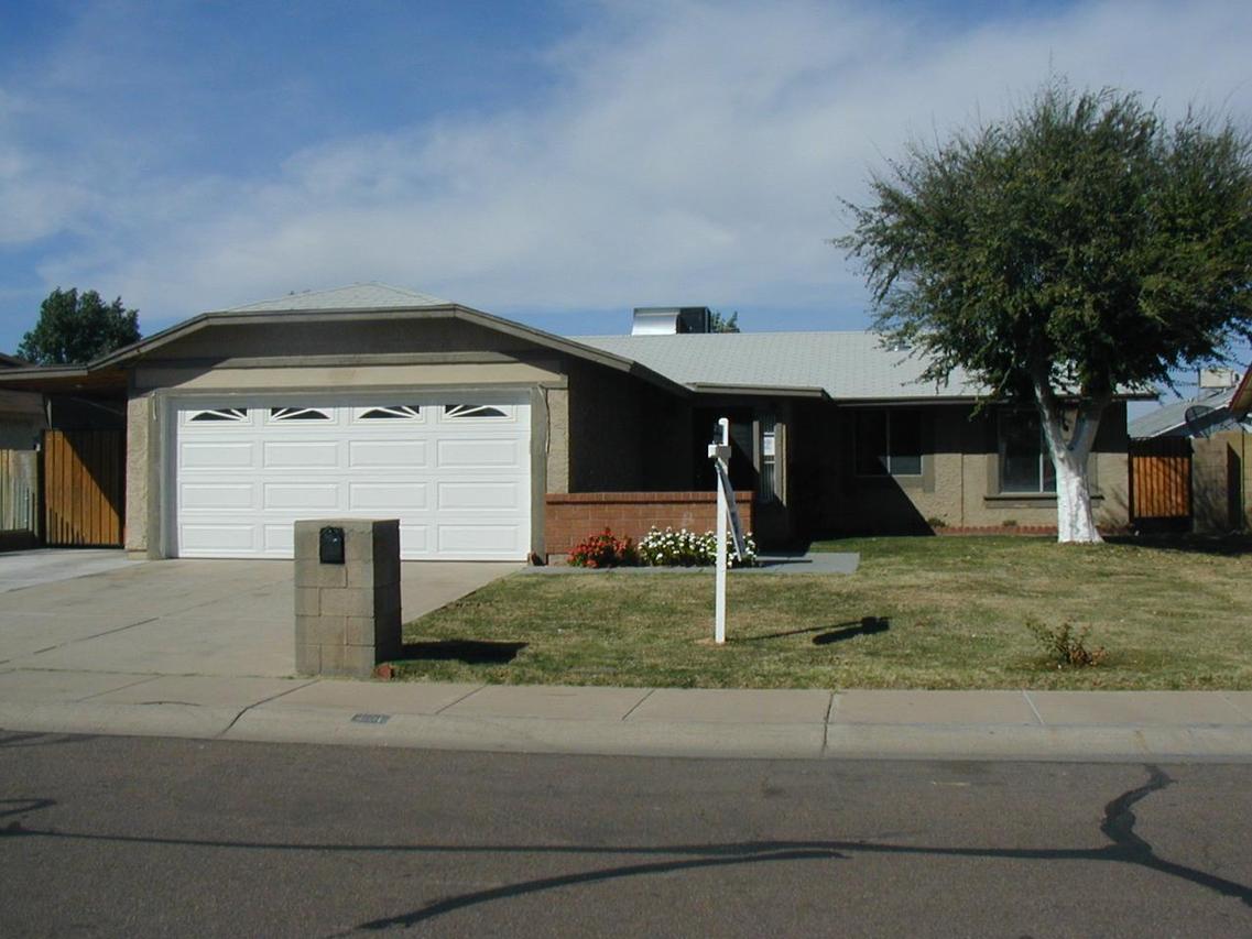 1806 E Saint Catherine Ave., Phoenix, AZ 85040