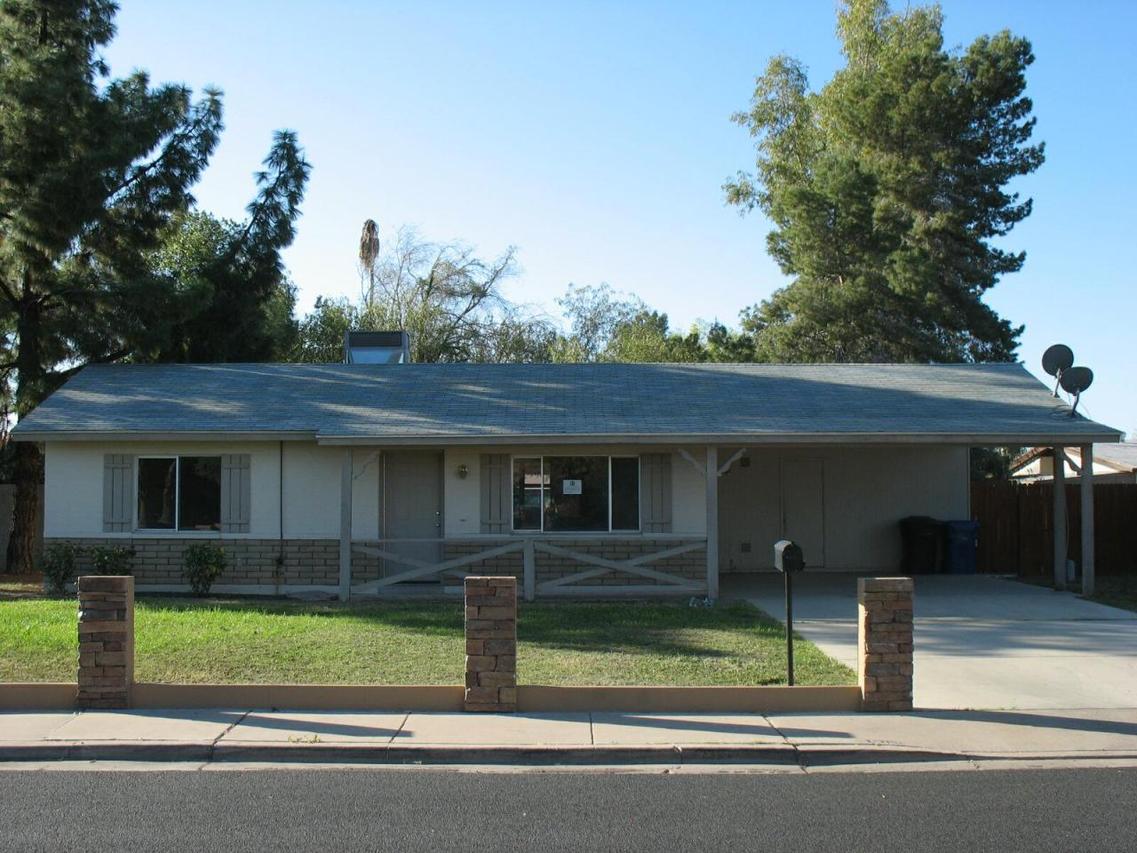 1945 E Edgewood Cir., Mesa, AZ 85204