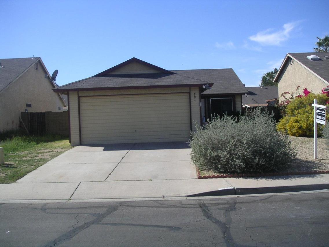 6824 S 18th St., Phoenix, AZ 85042