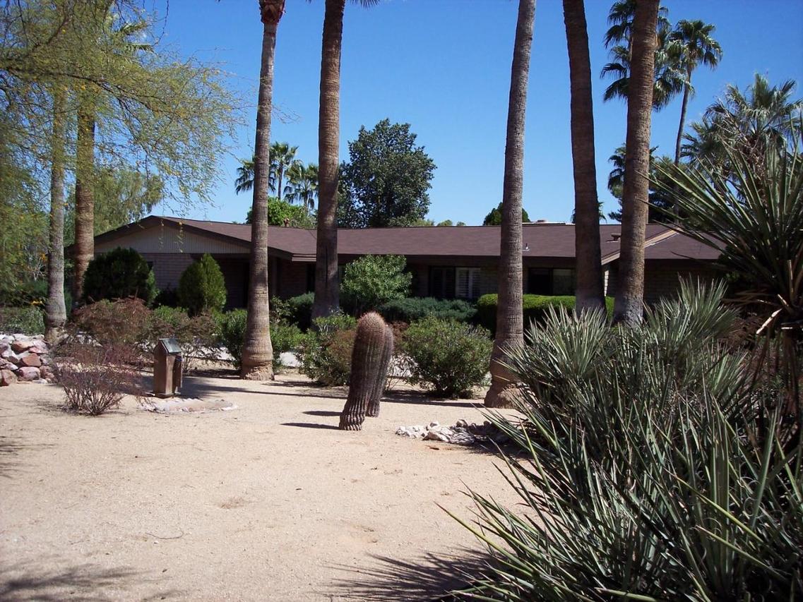 7807 N Calle Caballeros St., Paradise Valley, AZ 85253