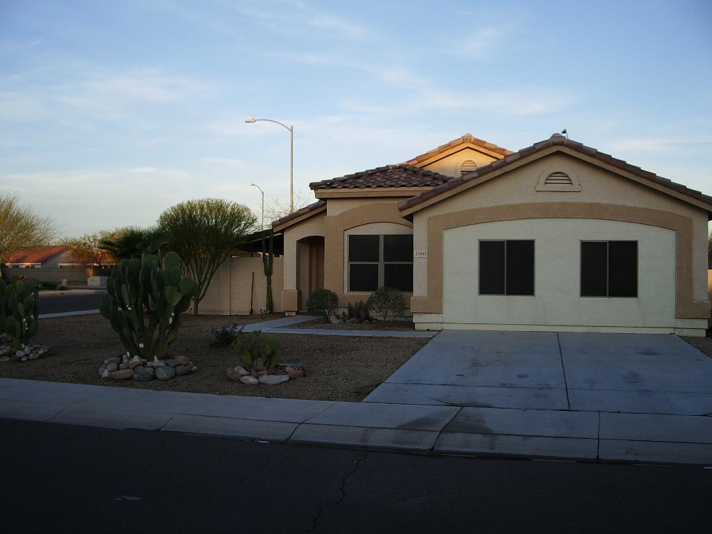 21941 N 107th Dr., Sun City, AZ 85373