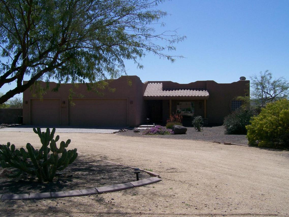 1933 W Tanya Tr., Phoenix, AZ 85086