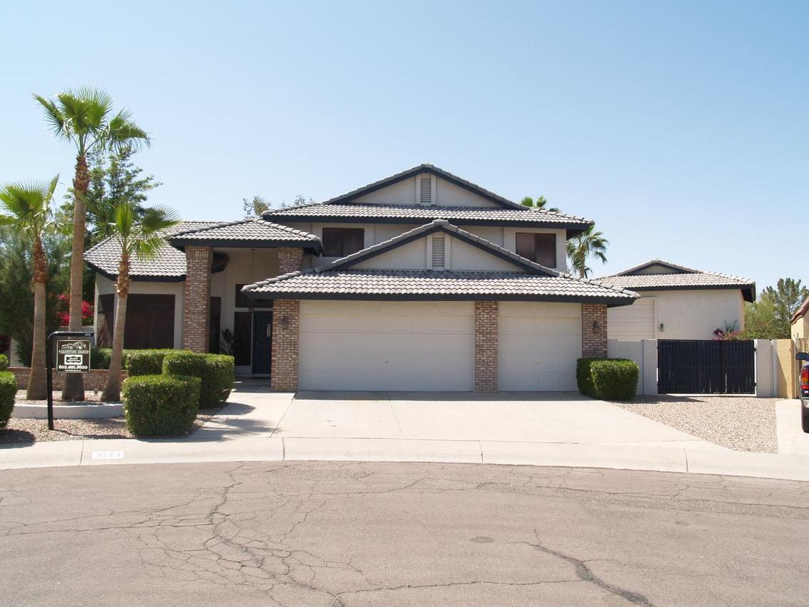 1543 E Le Marche Ave., Phoenix, AZ 85022