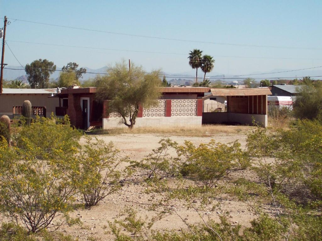 2430 E Winston Dr., Phoenix, AZ 85042