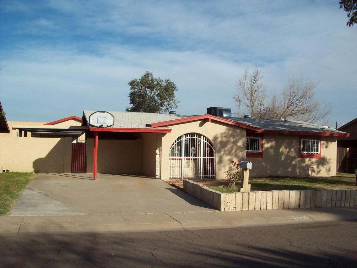 9123 N 44th Ave., Glendale, AZ 85302