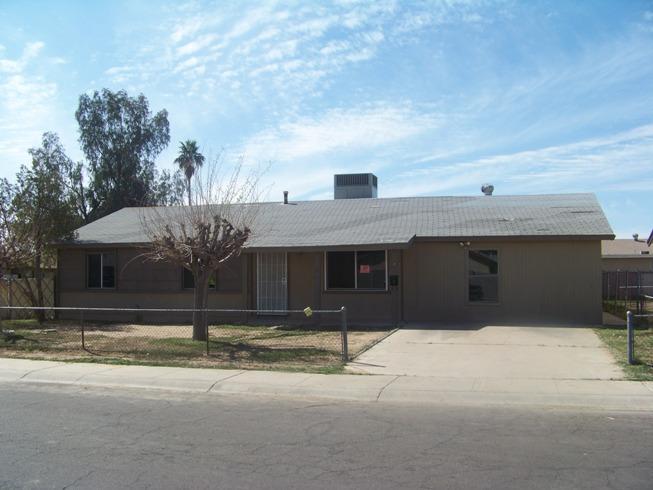 2002 N 66th Ave., Phoenix, AZ 85035