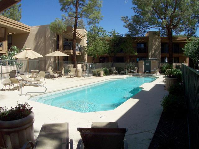 3420 W Danbury Dr. #C101, Phoenix, AZ 85053