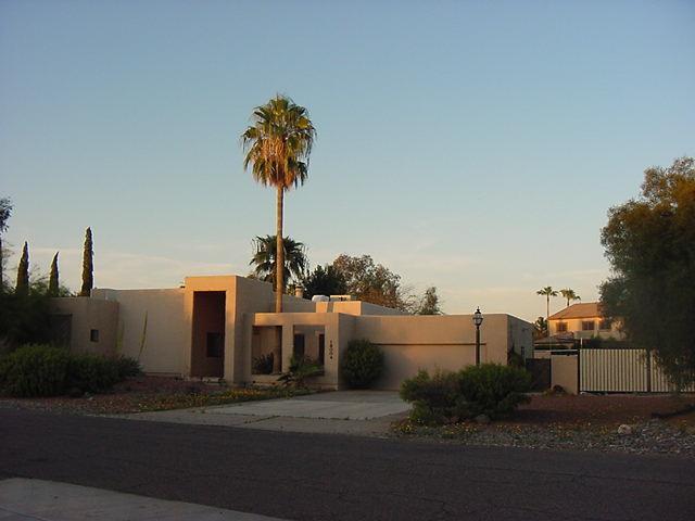 18004 N Mcknight Loop, Glendale, AZ 85308