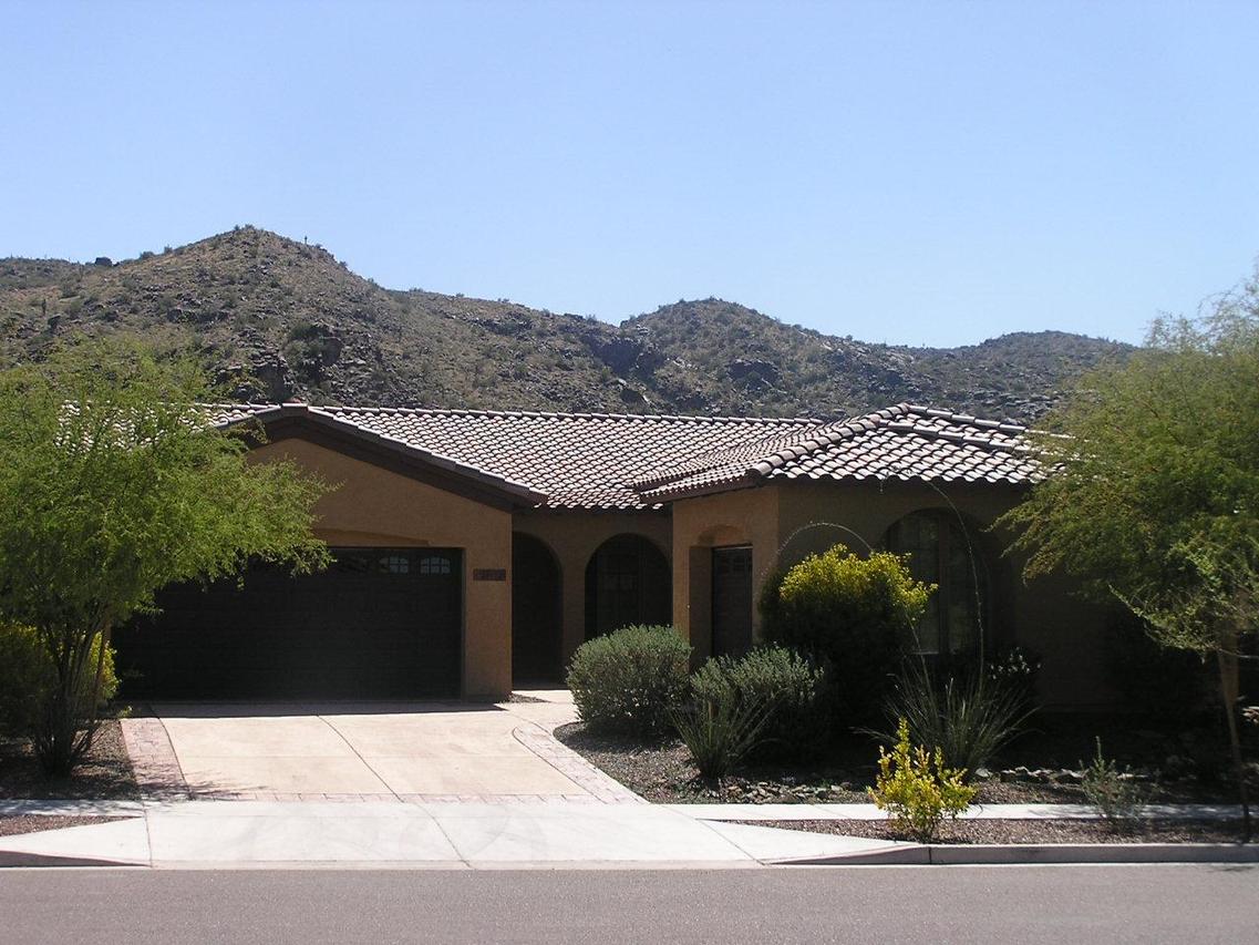 2131 E Desert Dr., Phoenix, AZ 85042