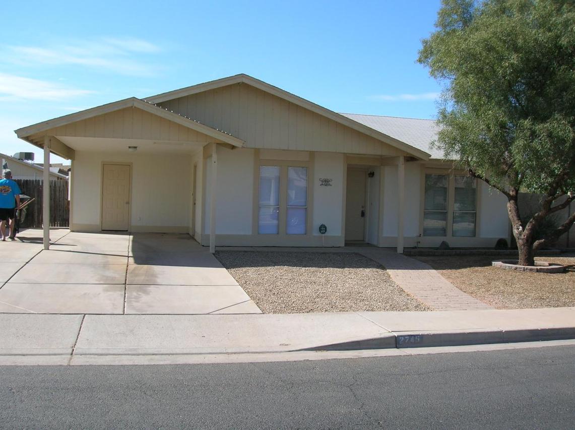 2745 E Holmes Ave., Mesa, AZ 85204