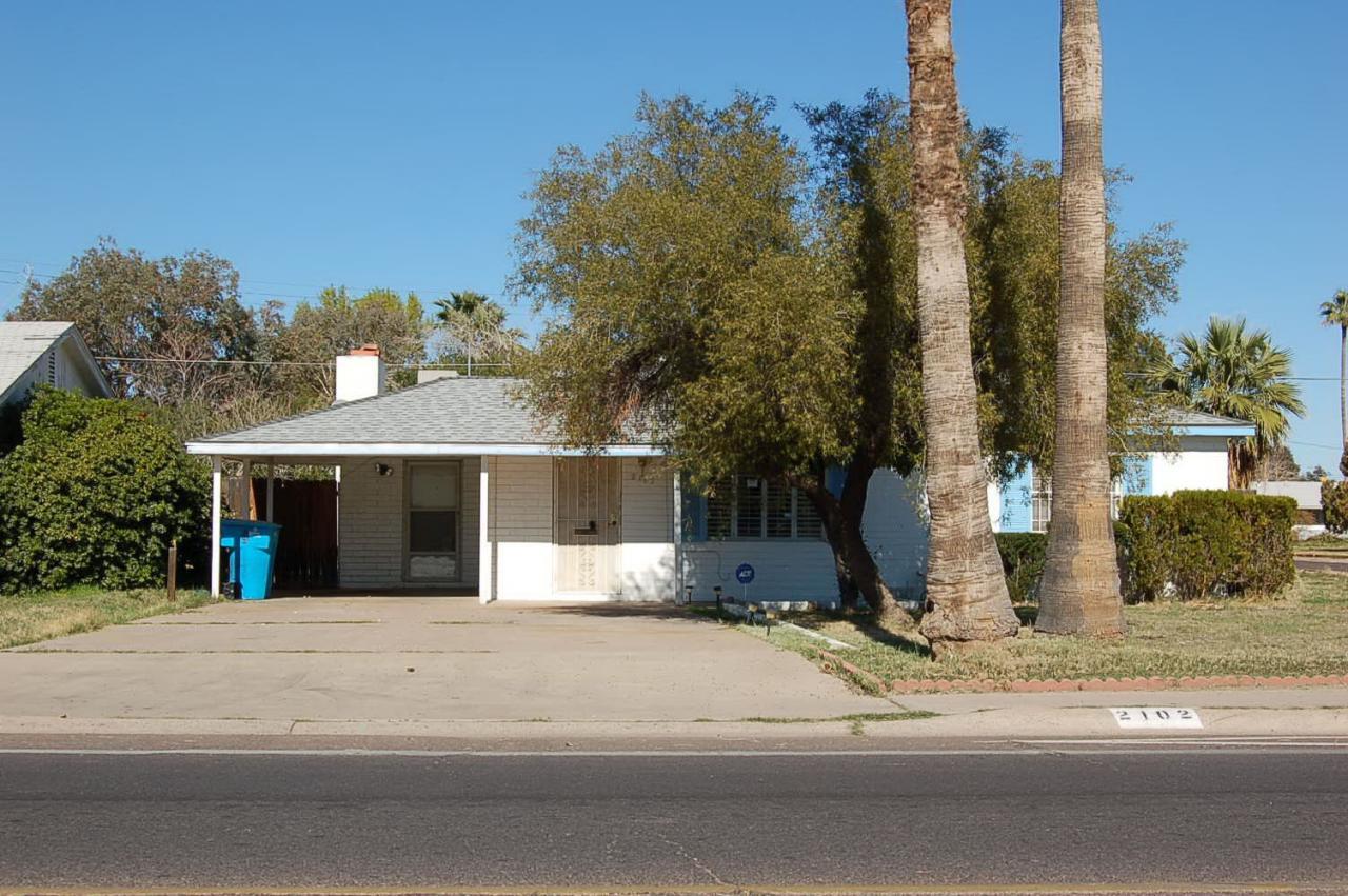 2102 W Campbell Ave., Phoenix, AZ 85015