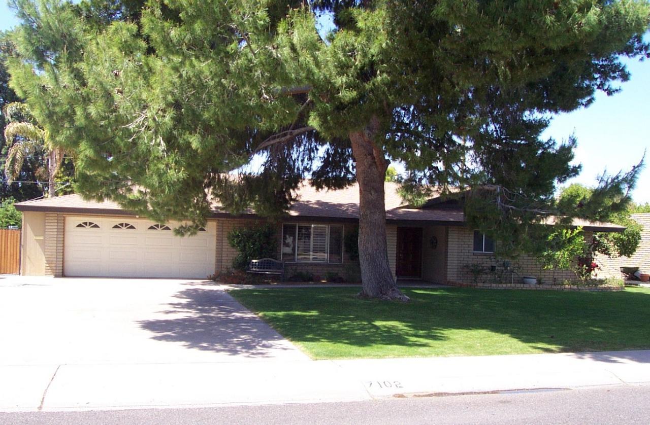 7102 N 11th Ave., Phoenix, AZ 85021