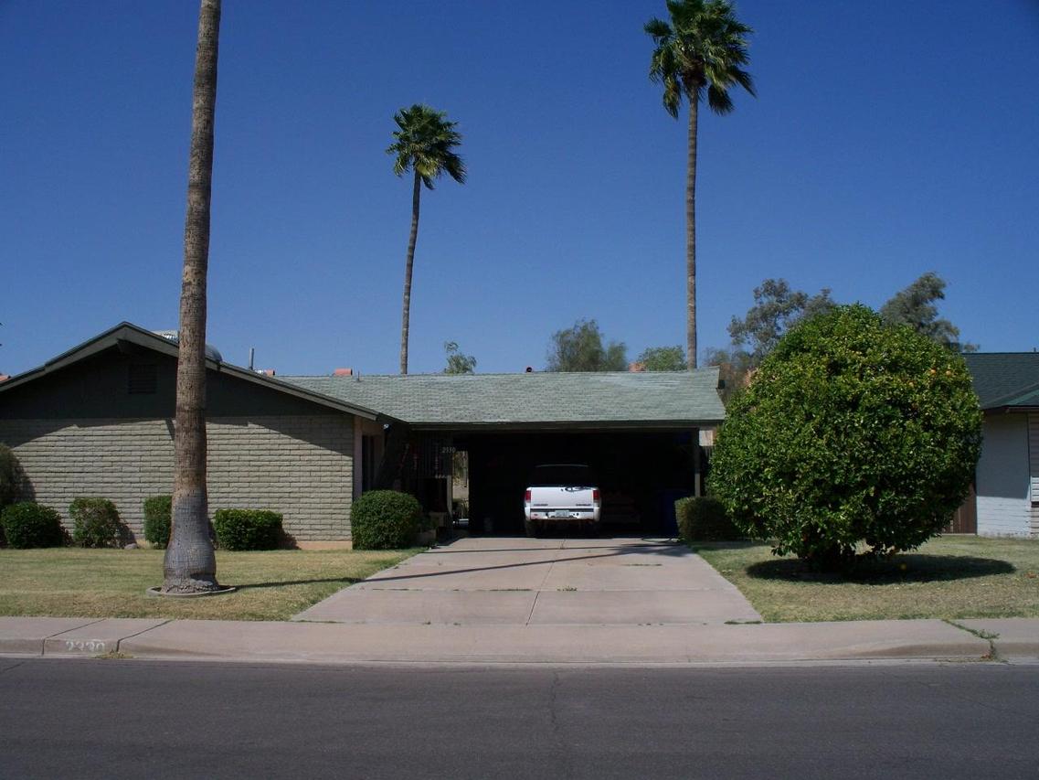2330 E Pebble Beach Dr., Tempe, AZ 85282