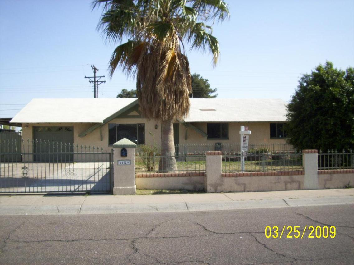 5429 W Earll Dr., Phoenix, AZ 85031