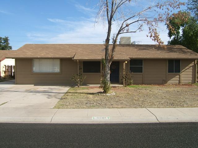 9501 N 67th Ln., Peoria, AZ 85345