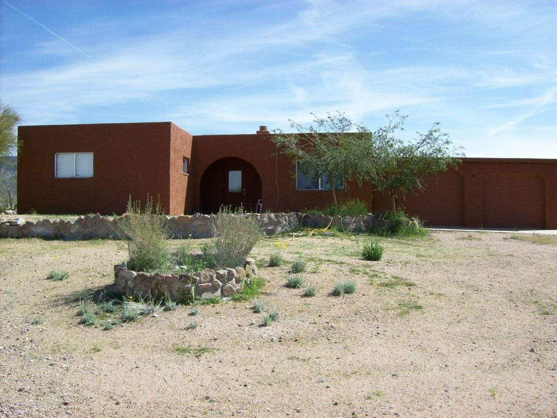 445 W County Rd., New River, AZ 85087