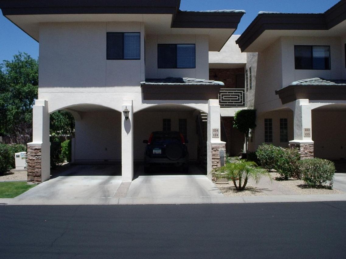 3235 E Camelback Rd. #124, Phoenix, AZ 85018