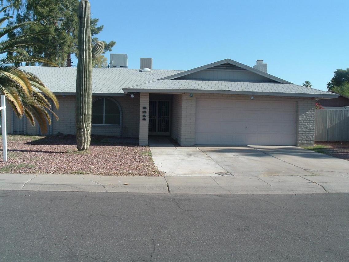 5644 W Greenbriar Dr., Glendale, AZ 85308