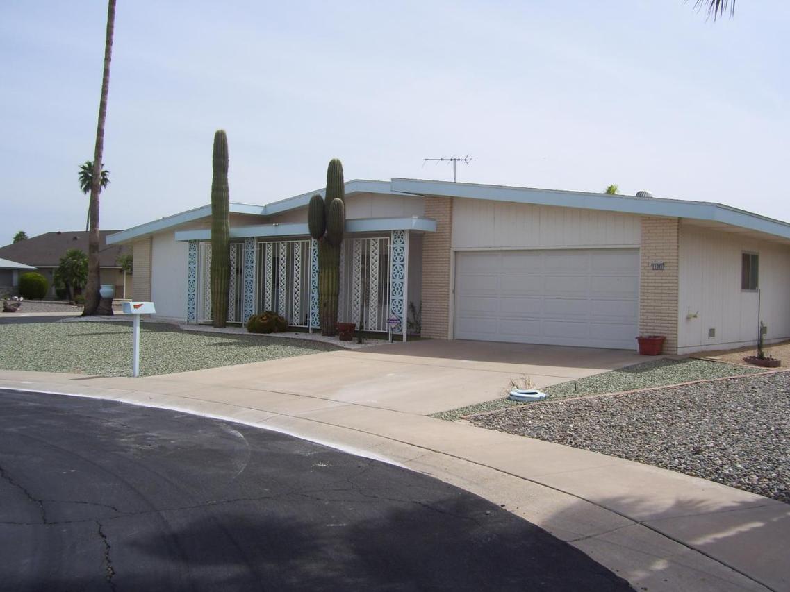 11021 W Acacia Dr., Sun City, AZ 85373