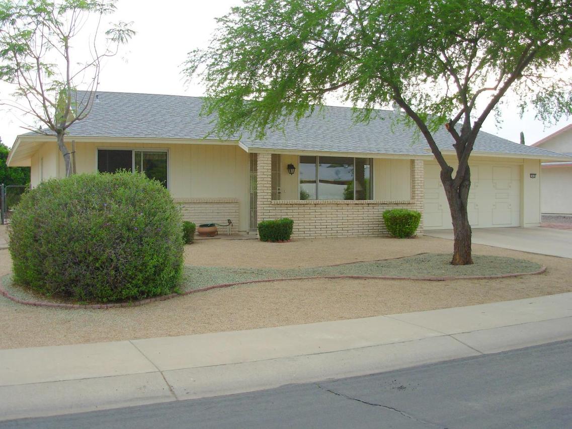 19818 N Pine Springs Dr., Sun City, AZ 85373