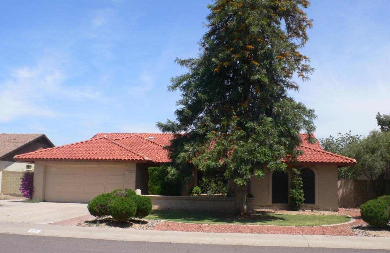 818 W Diamond Dr., Tempe, AZ 85283