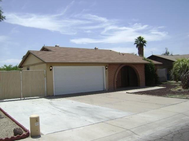 2833 W Charleston Ave., Phoenix, AZ 85053
