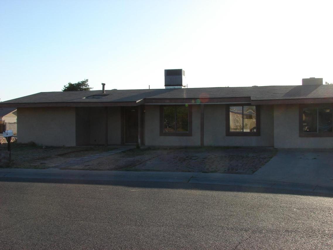 4702 N 58th Ave., Phoenix, AZ 85031