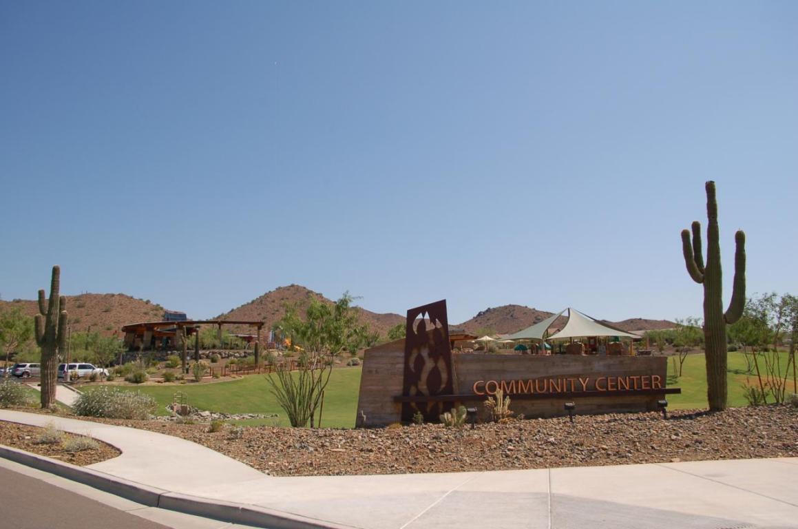 2023 W Chimney Rock Rd., Phoenix, AZ 85085