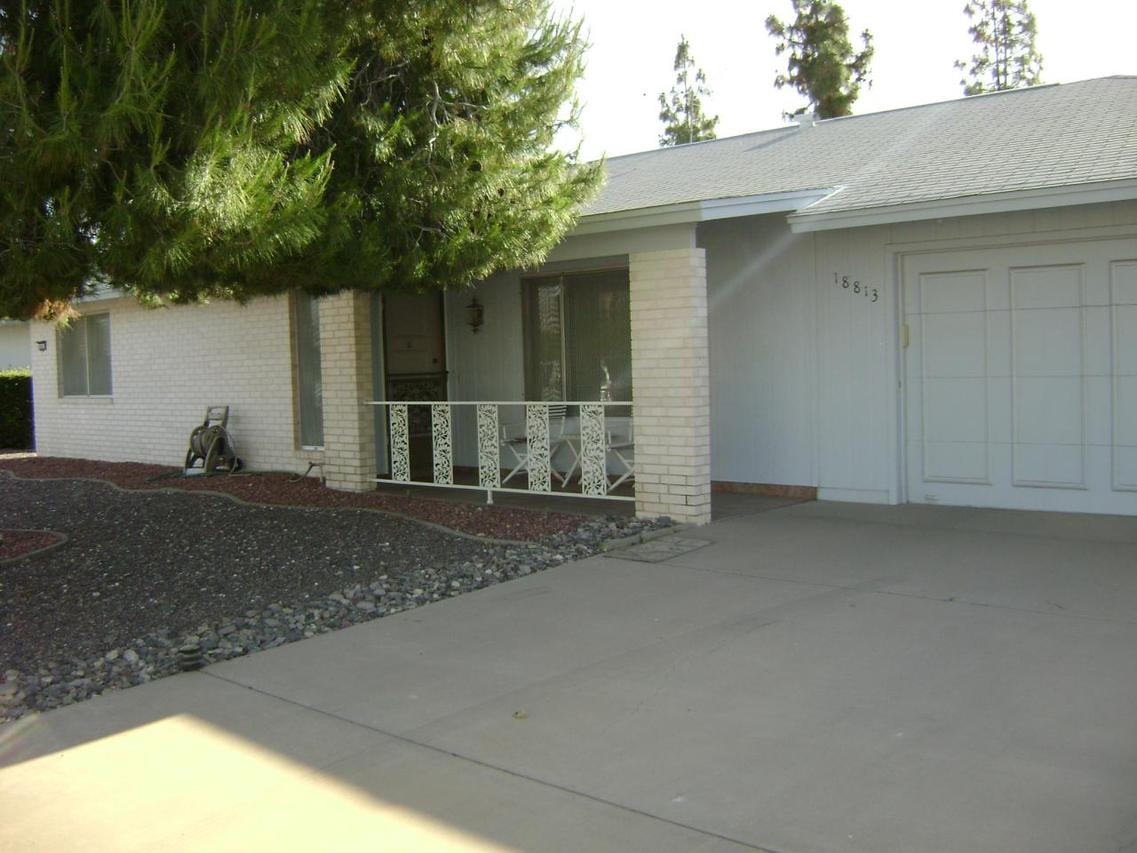 18813 N 103rd Ave., Sun City, AZ 85373