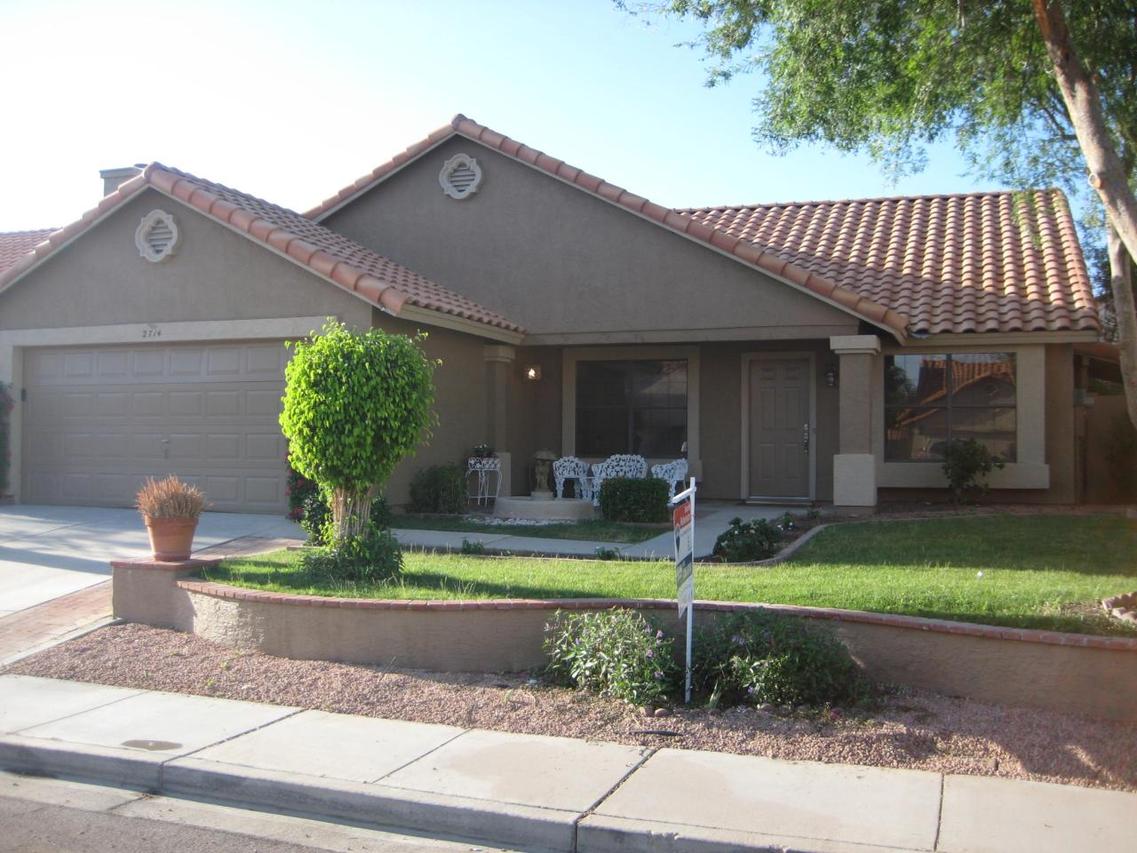 2714 E Rockledge Rd., Phoenix, AZ 85048