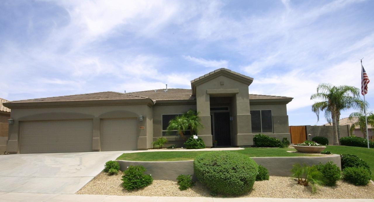 15429 S 4th Ave., Phoenix, AZ 85045