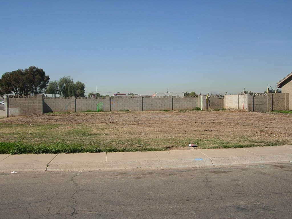 1602 N 65th Dr. #519, Phoenix, AZ 85035