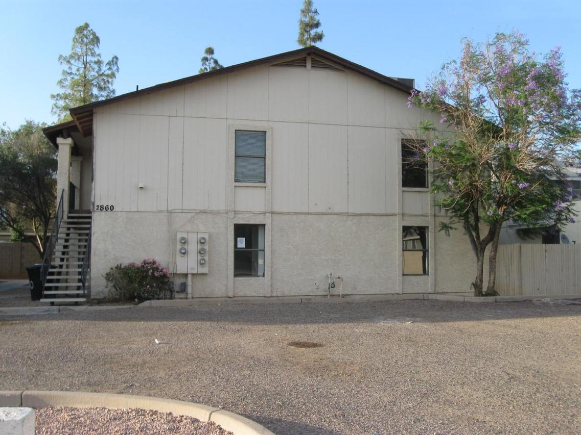 2860 E Capri Cir., Mesa, AZ 85204