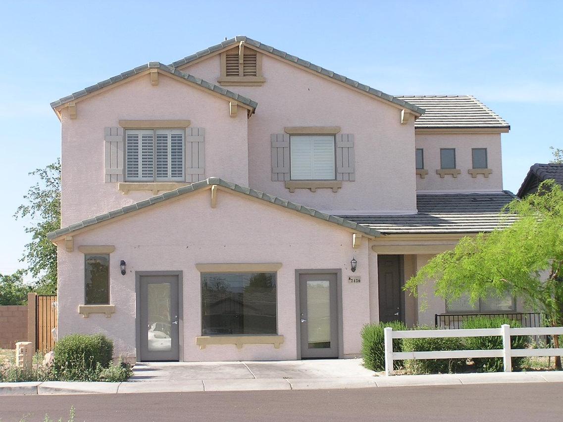 7436 W Wolf St., Phoenix, AZ 85033