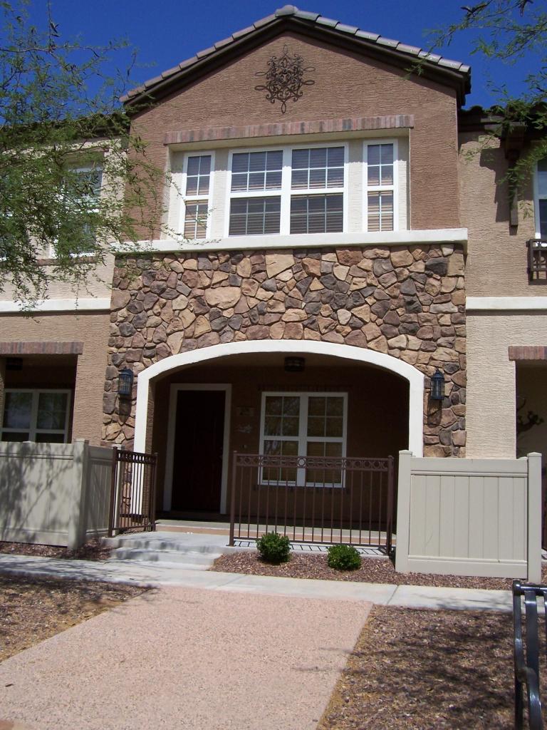 2670 S Voyager Dr. #108, Gilbert, AZ 85295