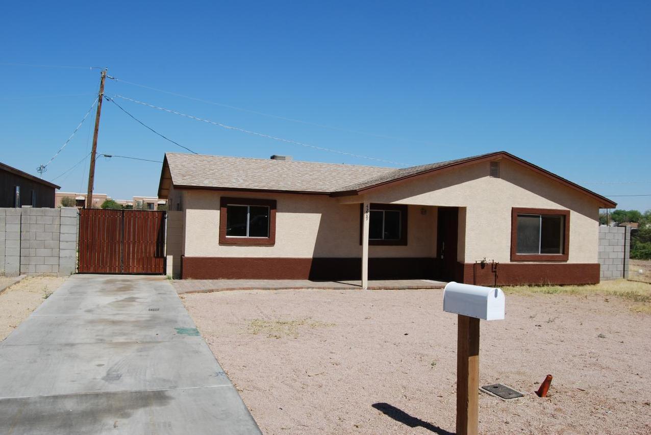 4209 S 21st St., Phoenix, AZ 85040