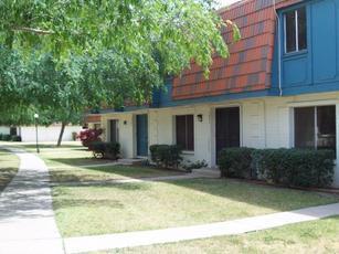 7841 N 49th Ave., Glendale, AZ 85301