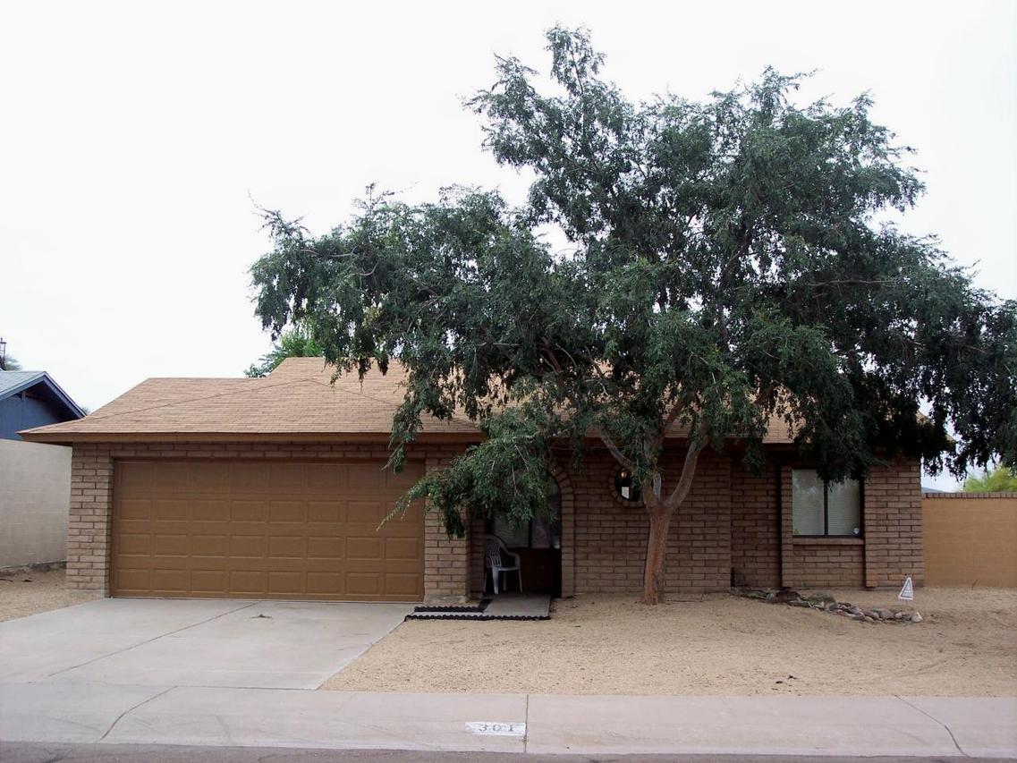 301 E Oraibi Dr., Phoenix, AZ 85024