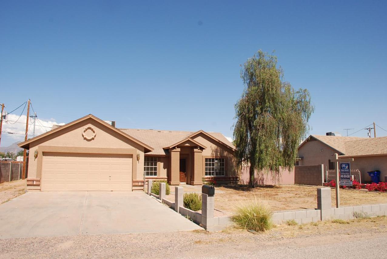 45 S Elmont Dr., Apache Junction, AZ 85220