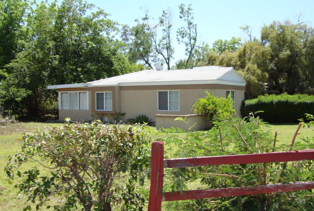 1121 W Bethany Home Rd., Phoenix, AZ 85013