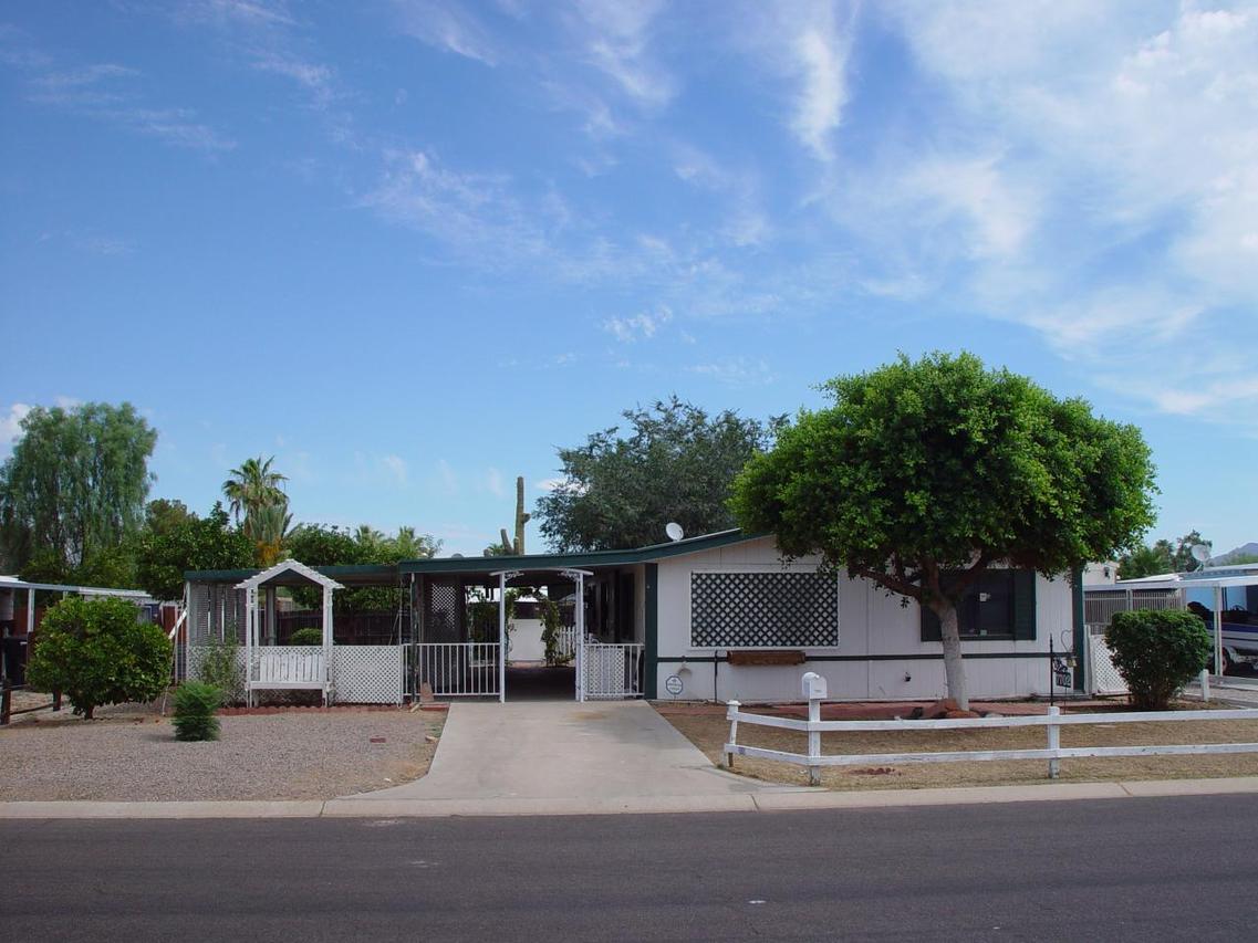 7702 E Holmes Ave., Mesa, AZ 85209