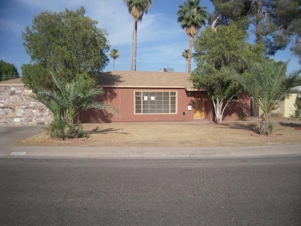 5525 N 19th Dr., Phoenix, AZ 85015