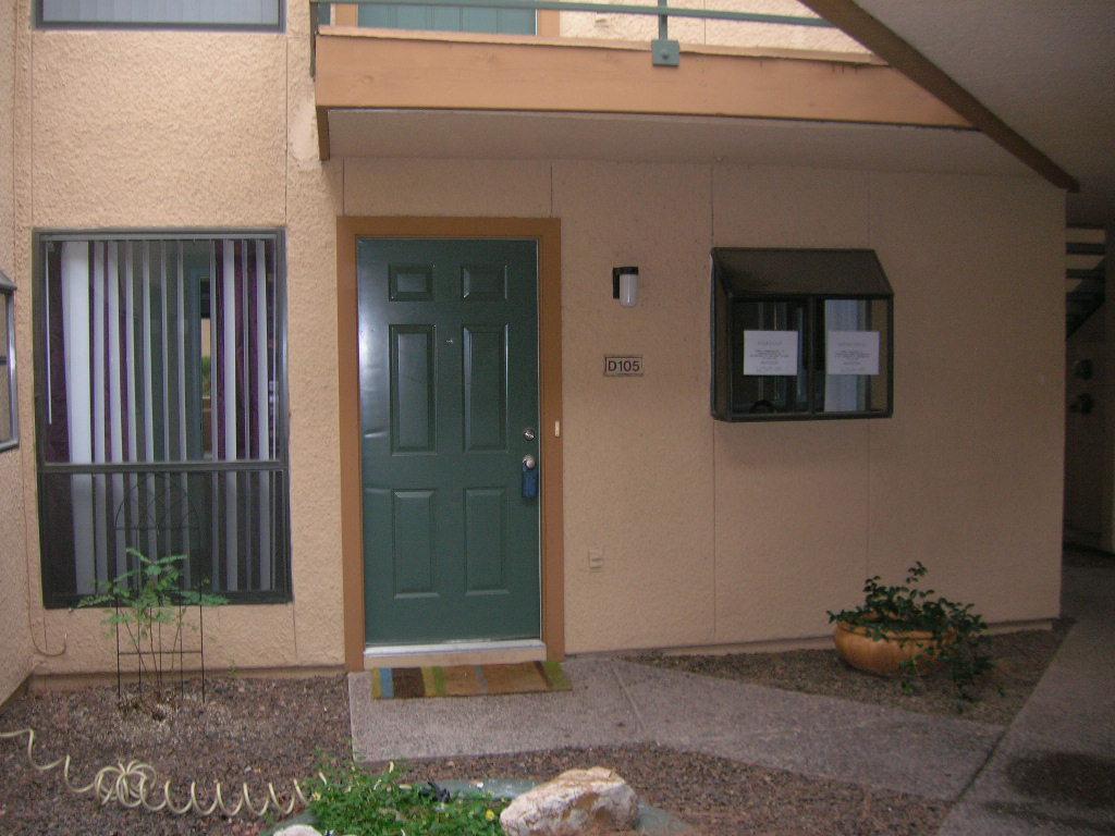 3405 W Danbury Dr. #D105, Phoenix, AZ 85053
