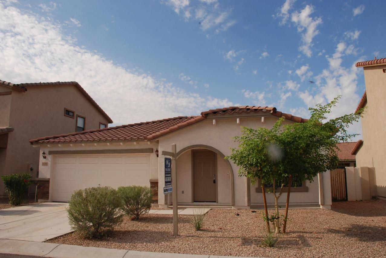2179 E 29th Ave., Apache Junction, AZ 85219