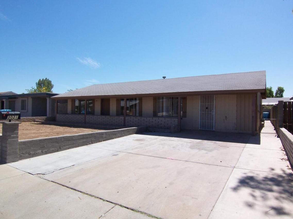3021 N 87th Ave., Phoenix, AZ 85037