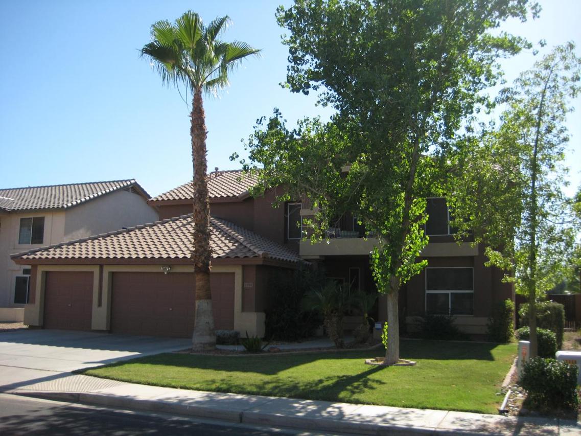 1294 S Larkspur St., Gilbert, AZ 85296