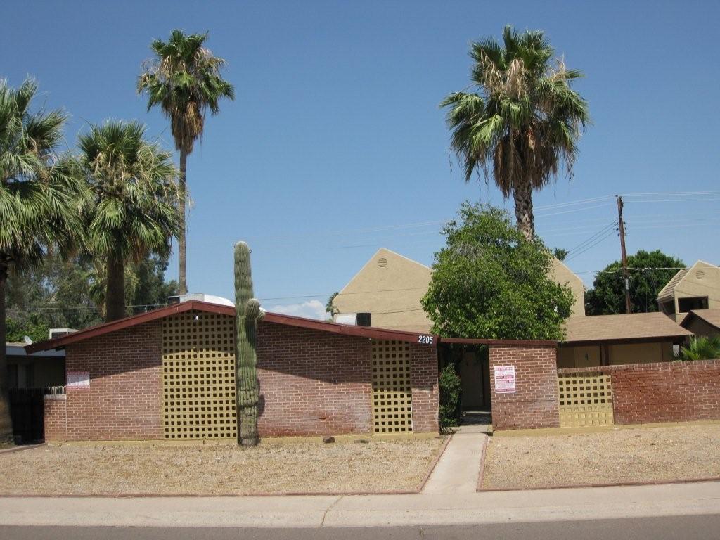 2205 S Granada Dr., Tempe, AZ 85282